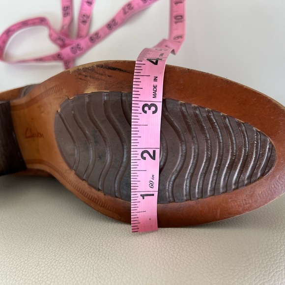 Clarks Maypearl Lilac Cognac Brown Leather Camel Ankle Boots Bootie Size 9.5 - Picture 16 of 16